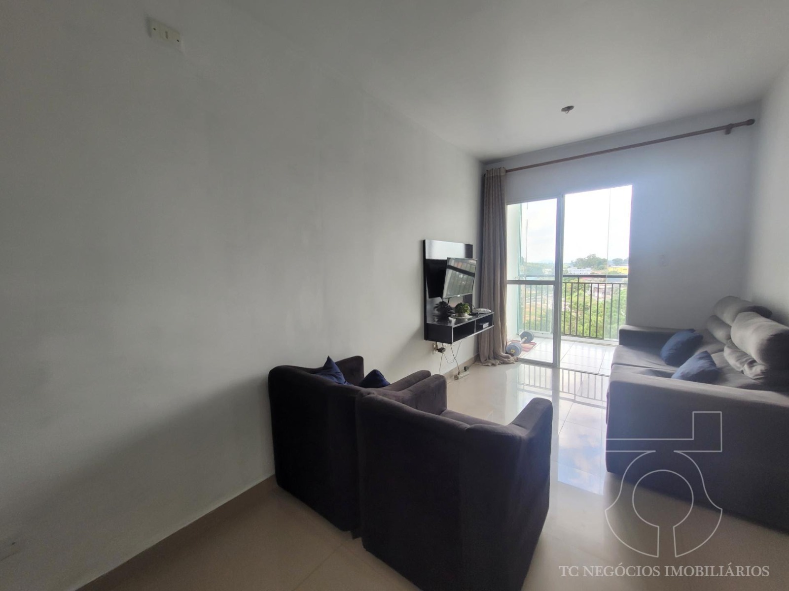Apartamento (V) - 03 Dormitórios - Condomínio Costa do Sol - Jardim Sabia - Cotia