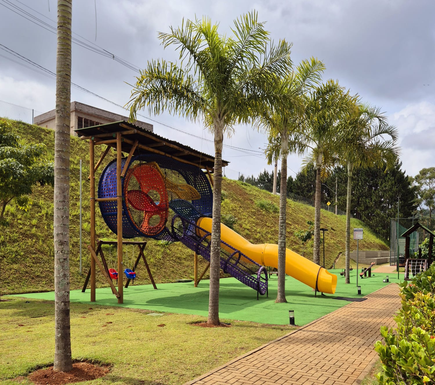 Terreno em Condomínio de Alto Padrão -  Condominio Reserva Santa Paula - Cotia/SP