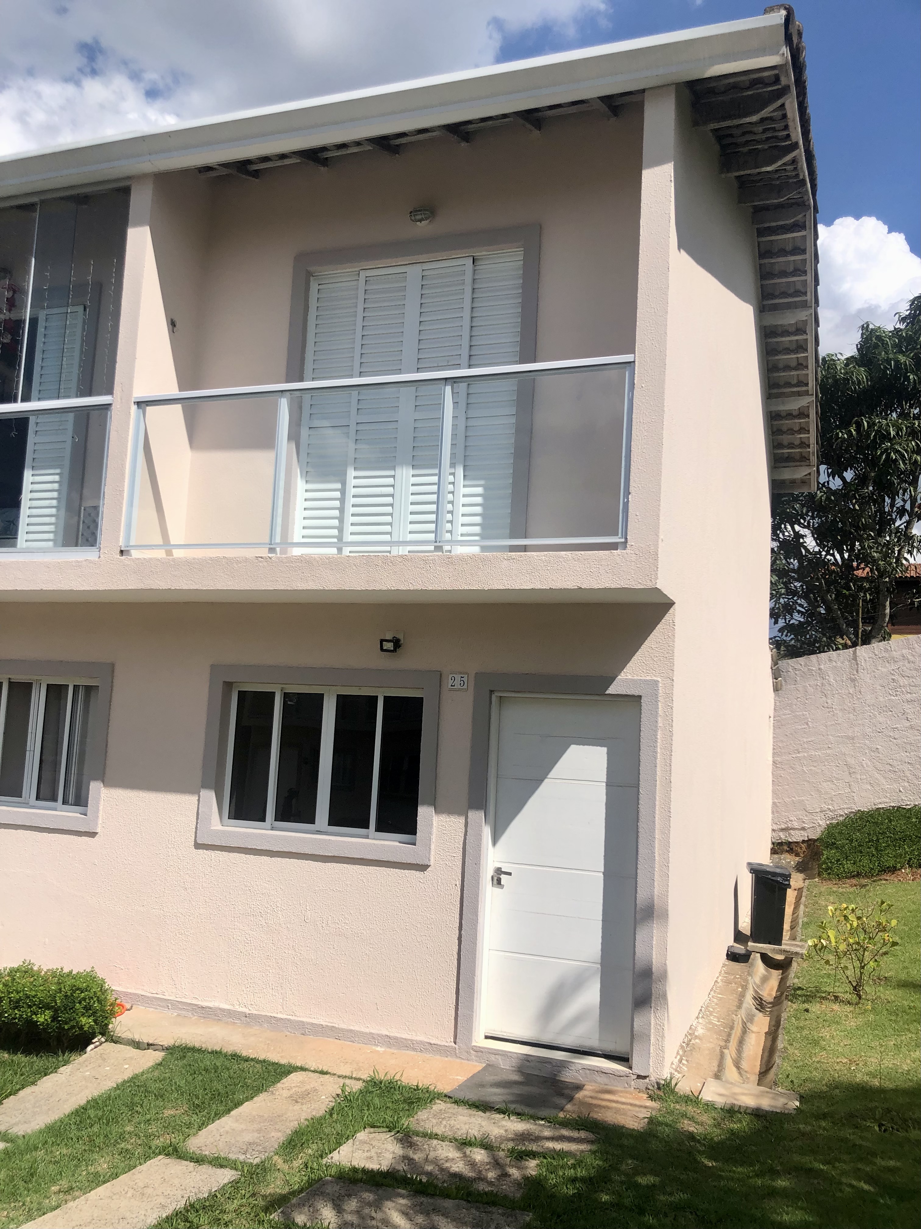 Casa para alugar com 2 quartos, 58m² - Foto 1