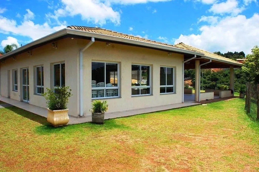 Sobrado novo com 03 dormitórios - Residencial Villa D'este - Rio das Pedras - Cotia/SP