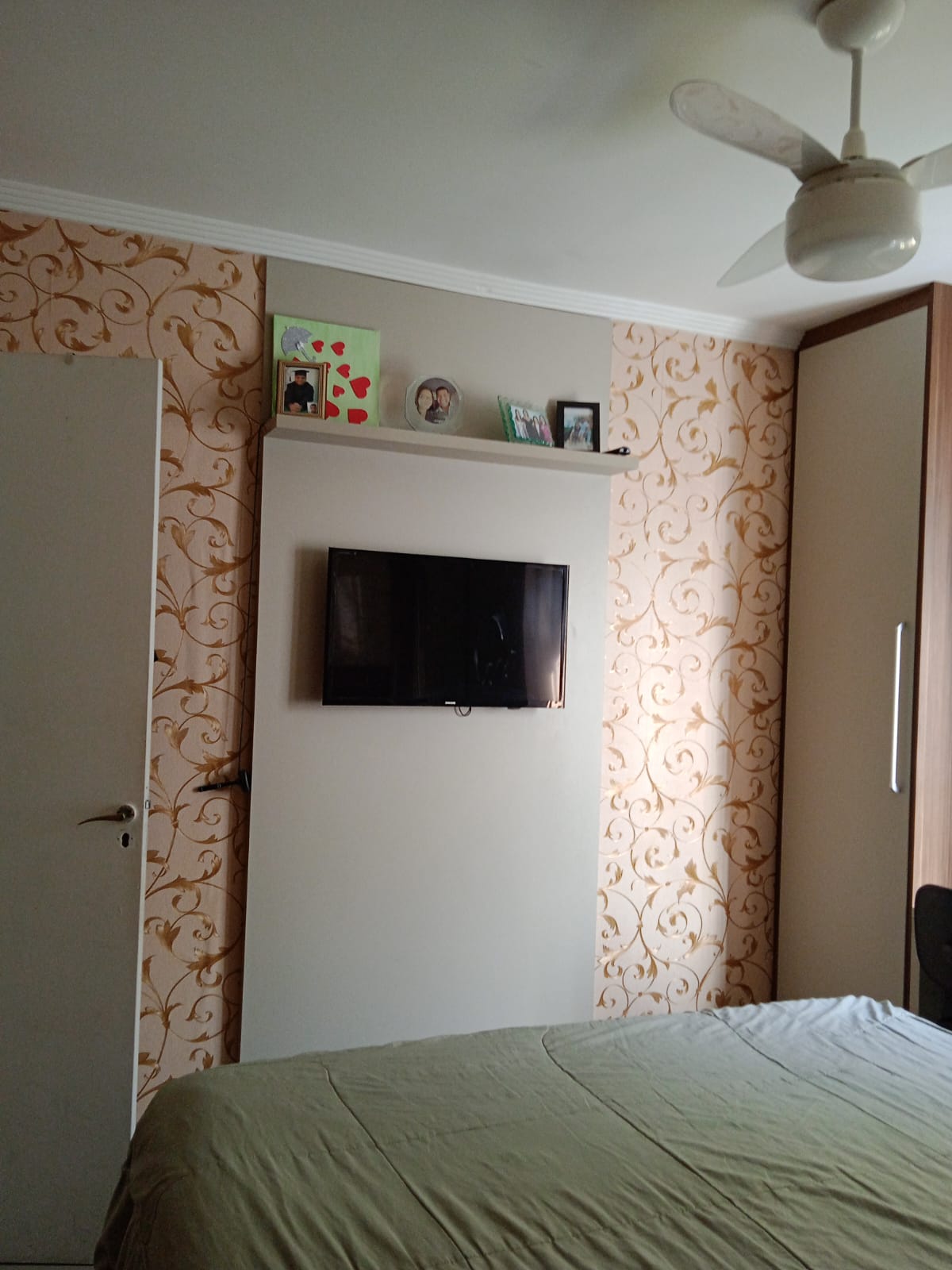 Apartamento com 02 Dormitórios - Edifício Orquidea- Rio das Pedras - Cotia/SP