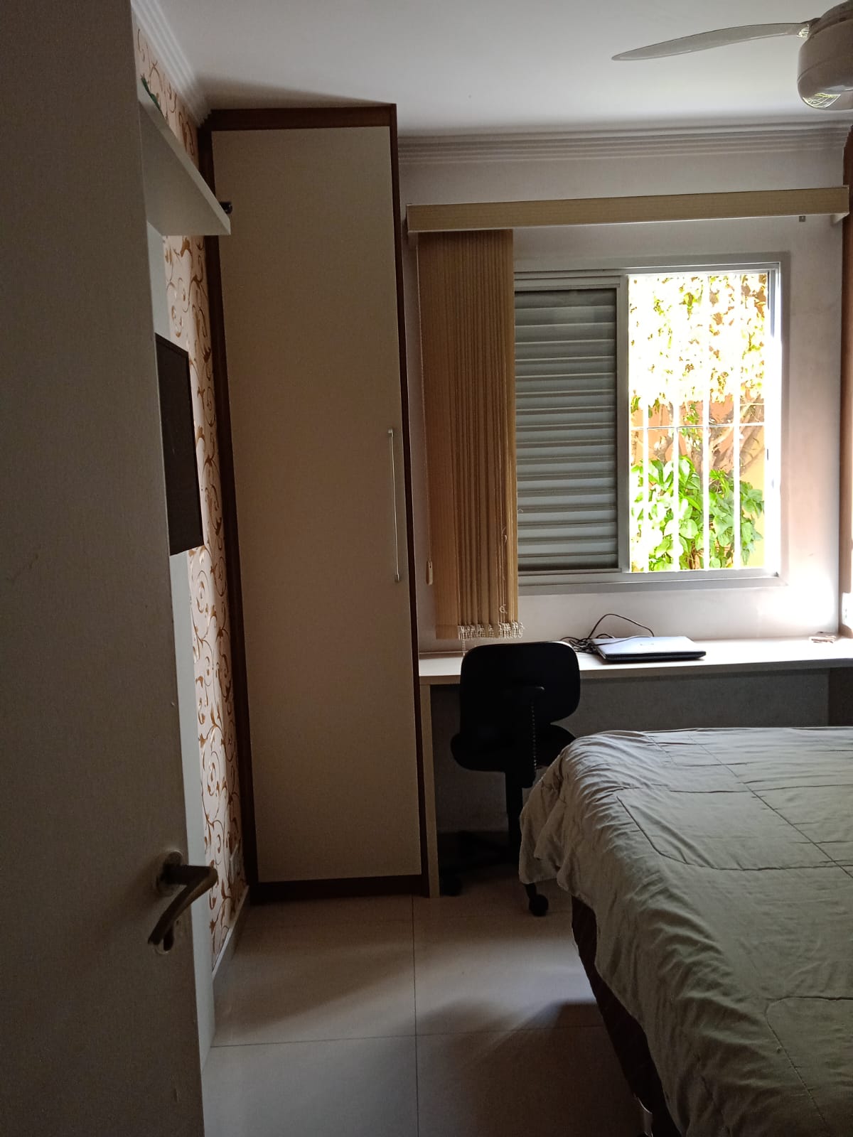Apartamento com 02 Dormitórios - Edifício Orquidea- Rio das Pedras - Cotia/SP