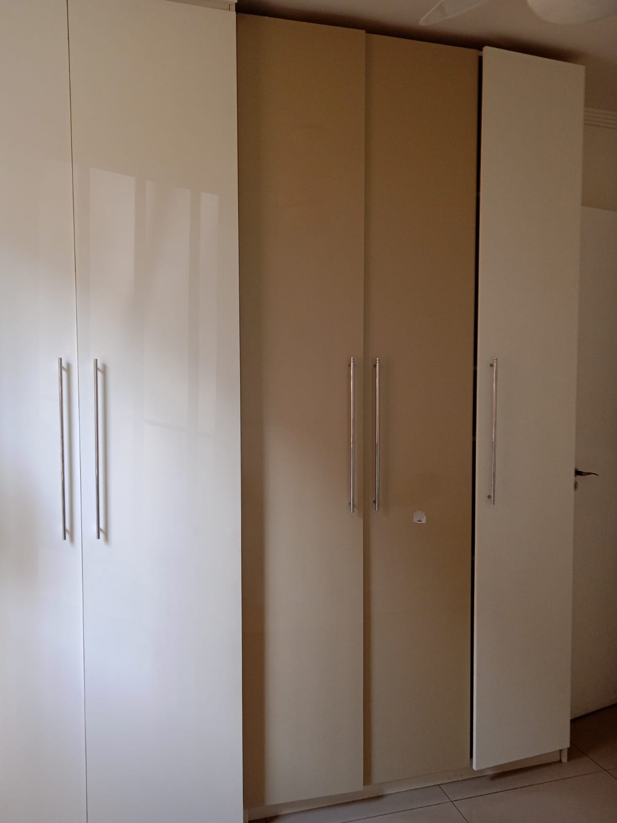 Apartamento com 02 Dormitórios - Edifício Orquidea- Rio das Pedras - Cotia/SP