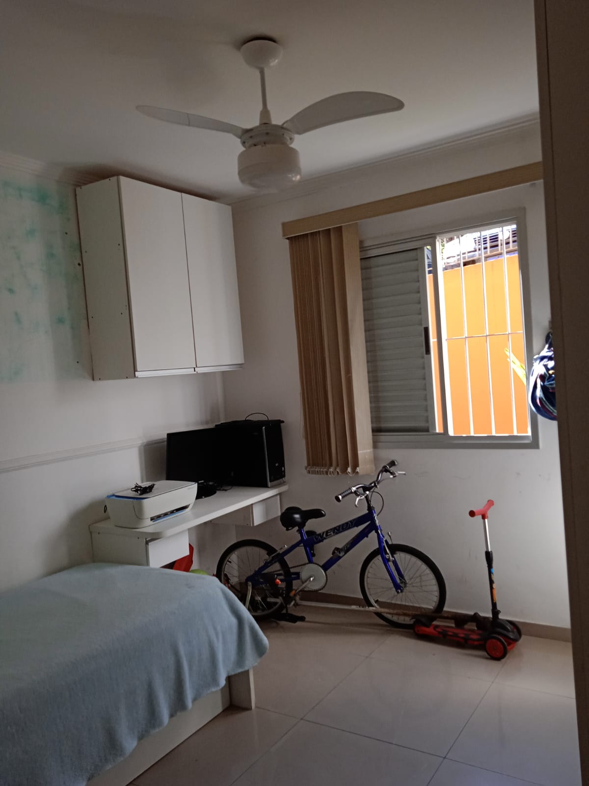 Apartamento com 02 Dormitórios - Edifício Orquidea- Rio das Pedras - Cotia/SP