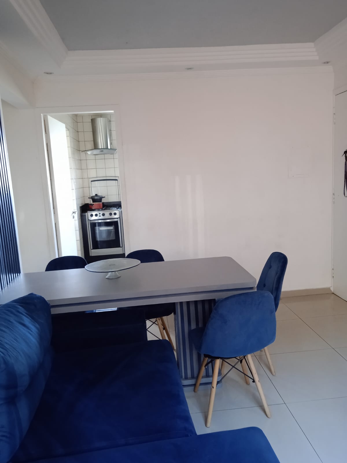 Apartamento com 02 Dormitórios - Edifício Orquidea- Rio das Pedras - Cotia/SP