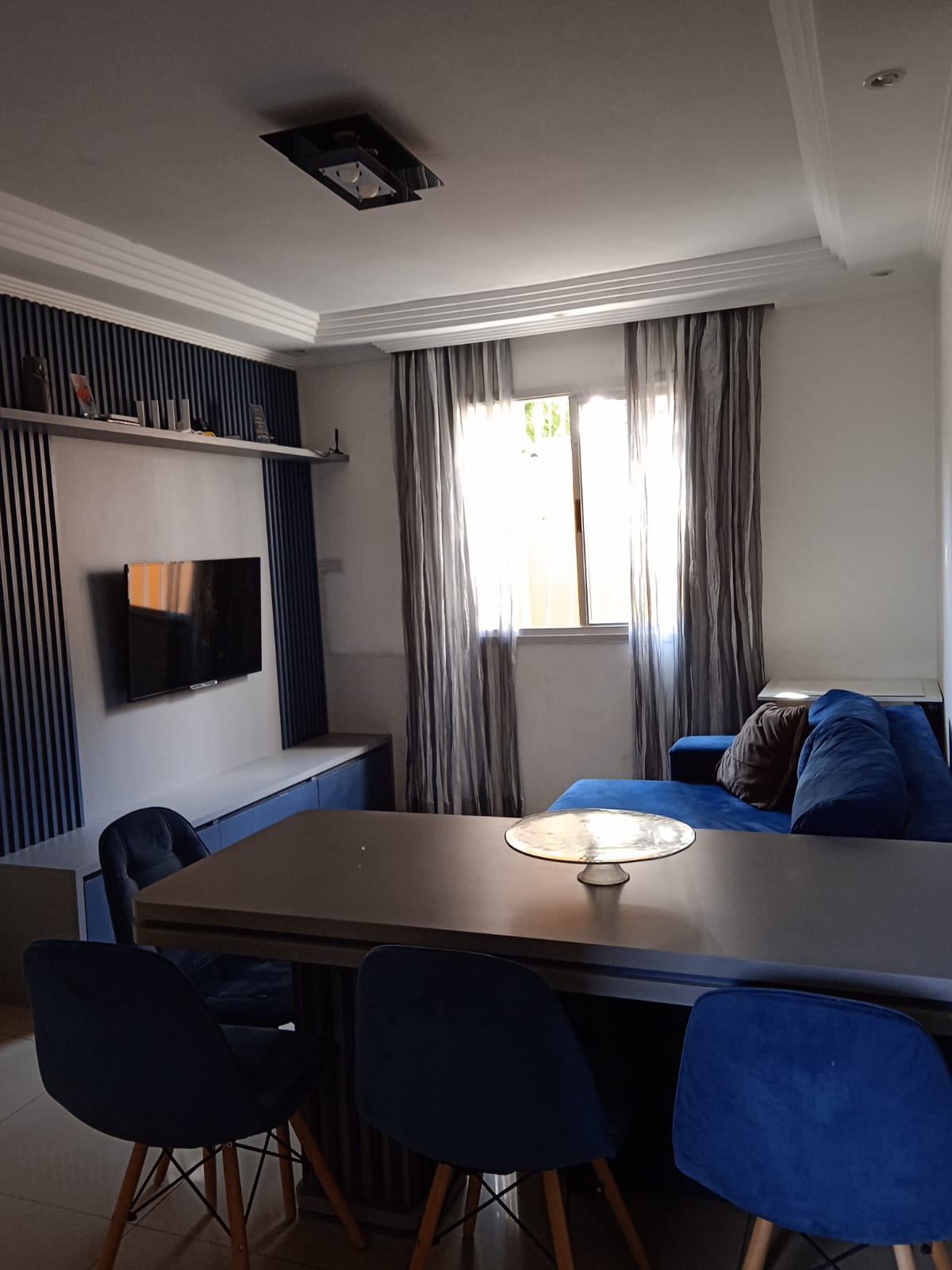 Apartamento com 02 Dormitórios - Edifício Orquidea- Rio das Pedras - Cotia/SP