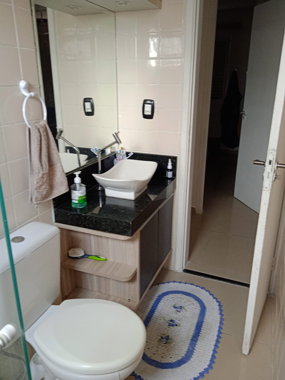 Apartamento com 02 Dormitórios - Edifício Orquidea- Rio das Pedras - Cotia/SP
