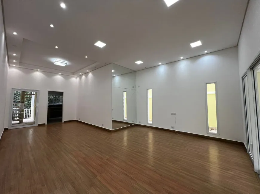 Casa com 03 dormitórios - Condomínio Vila Rica - Vargem Grande Paulista / SP