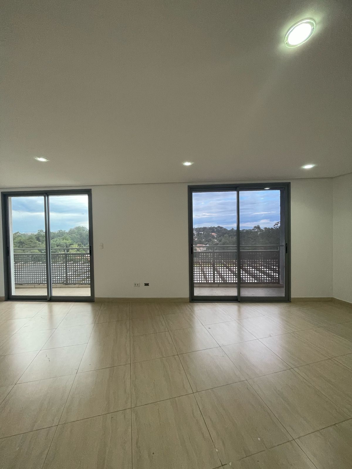 Sala comercial - Locação, Lageadinho, Cotia, SP