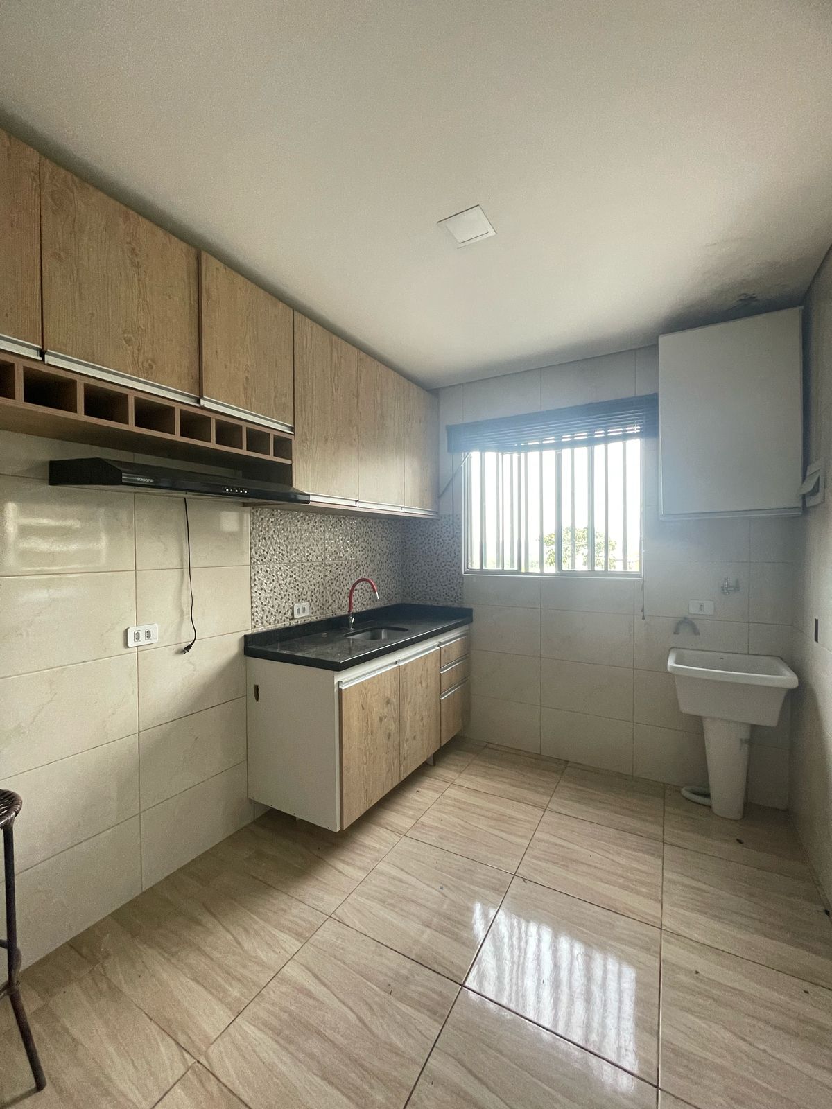 Casa com piscina e 02 dormitórios - Jardim Araruama - Cotia/SP