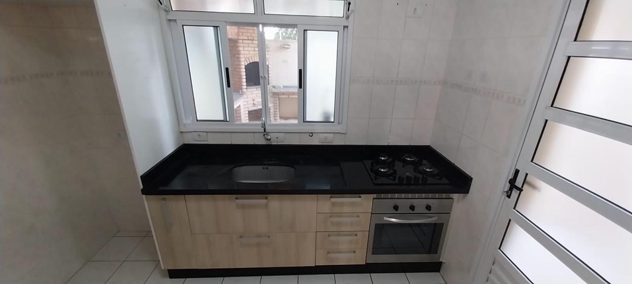 Casa Com 03 Dormitórios - Condomínio Nativo Clube - Jardim Belizário - Cotia/SP