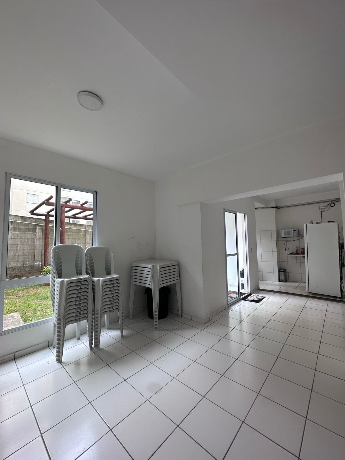 Apartamento 02 Dormitórios - Residencial Napoles - Jardim Colibri II - Cotia/SP