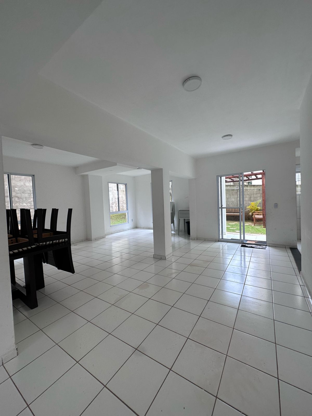 Apartamento 02 Dormitórios - Residencial Napoles - Jardim Colibri II - Cotia/SP
