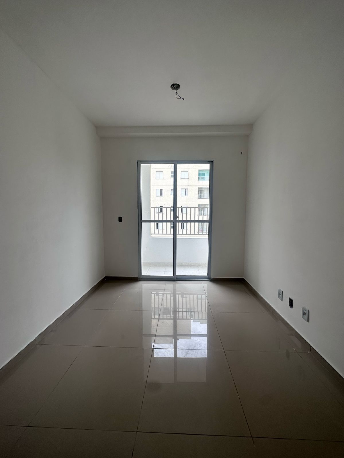 Apartamento 02 Dormitórios - Residencial Napoles - Jardim Colibri II - Cotia/SP