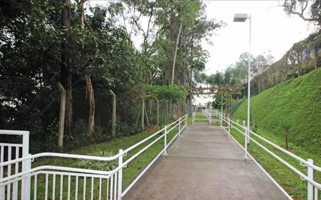 Apartamento Com 03 Dormitórios - Residencial Bosque Clube - Jardim Monte Santo - Cotia/SP