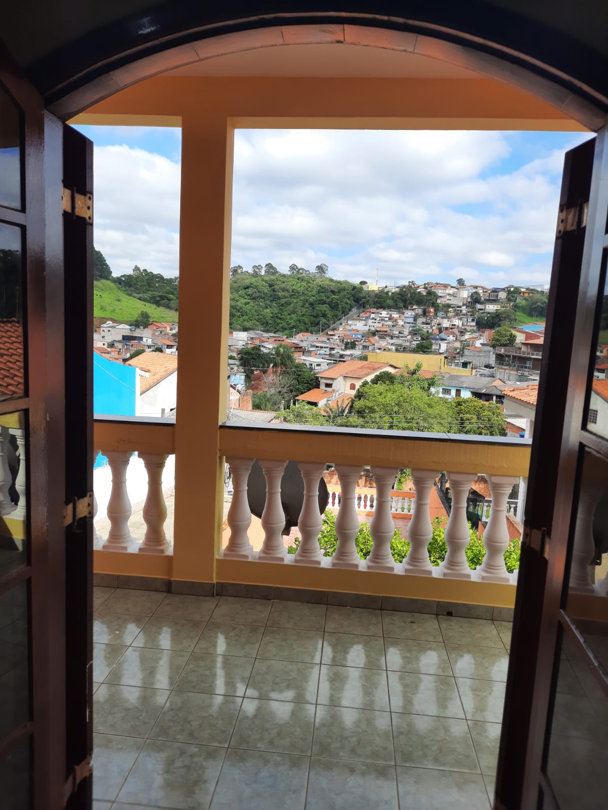 Casa com 03 Dormitórios - Nakamura Park - Cotia/SP