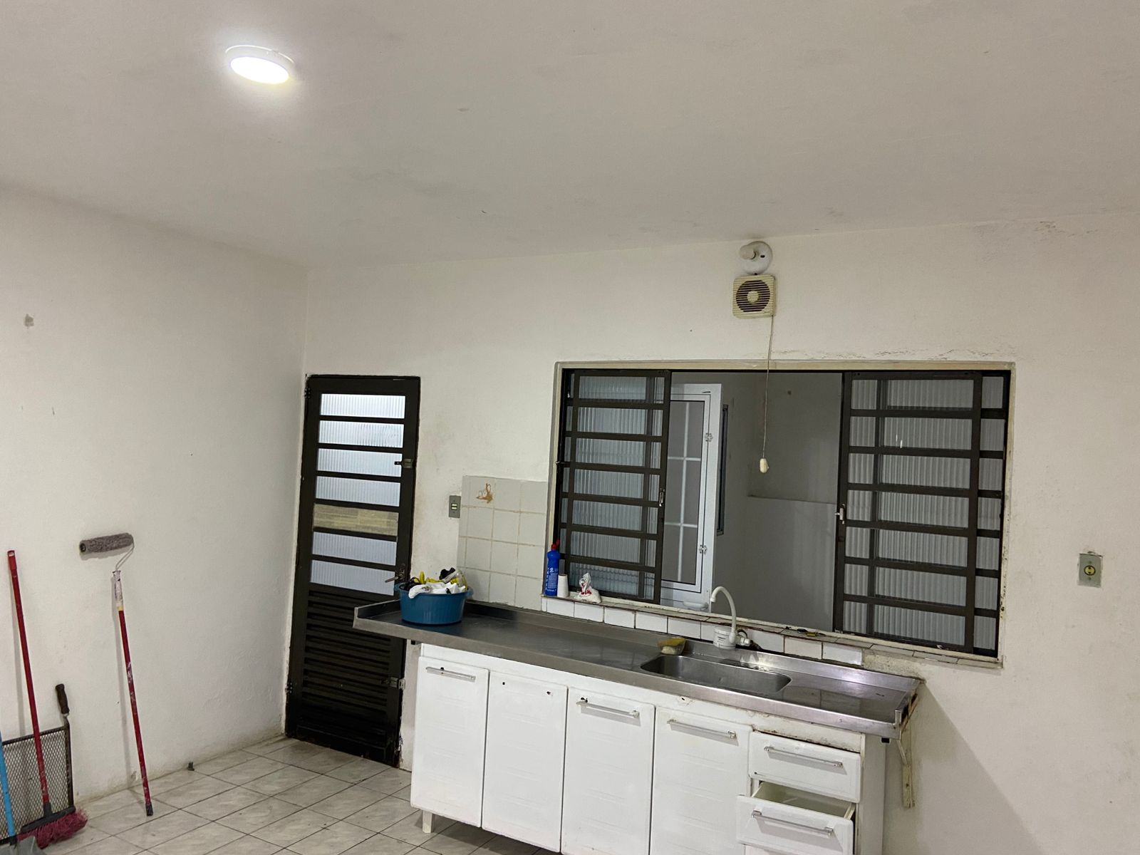 Casa com 02 Dormitórios - Colinas de Cotia - Cotia/SP