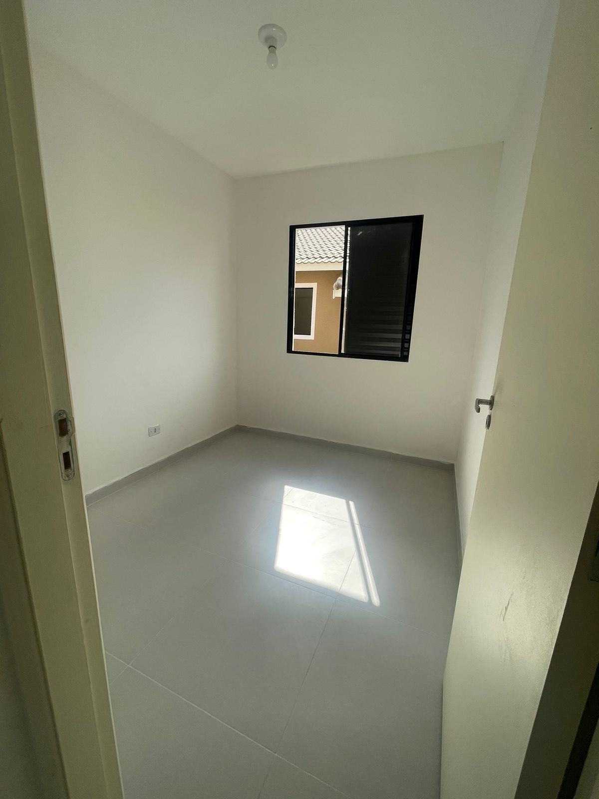 Casa Com 2 Quartos - Residencial Genesis - Chácara Ondas Verdes - Cotia/SP