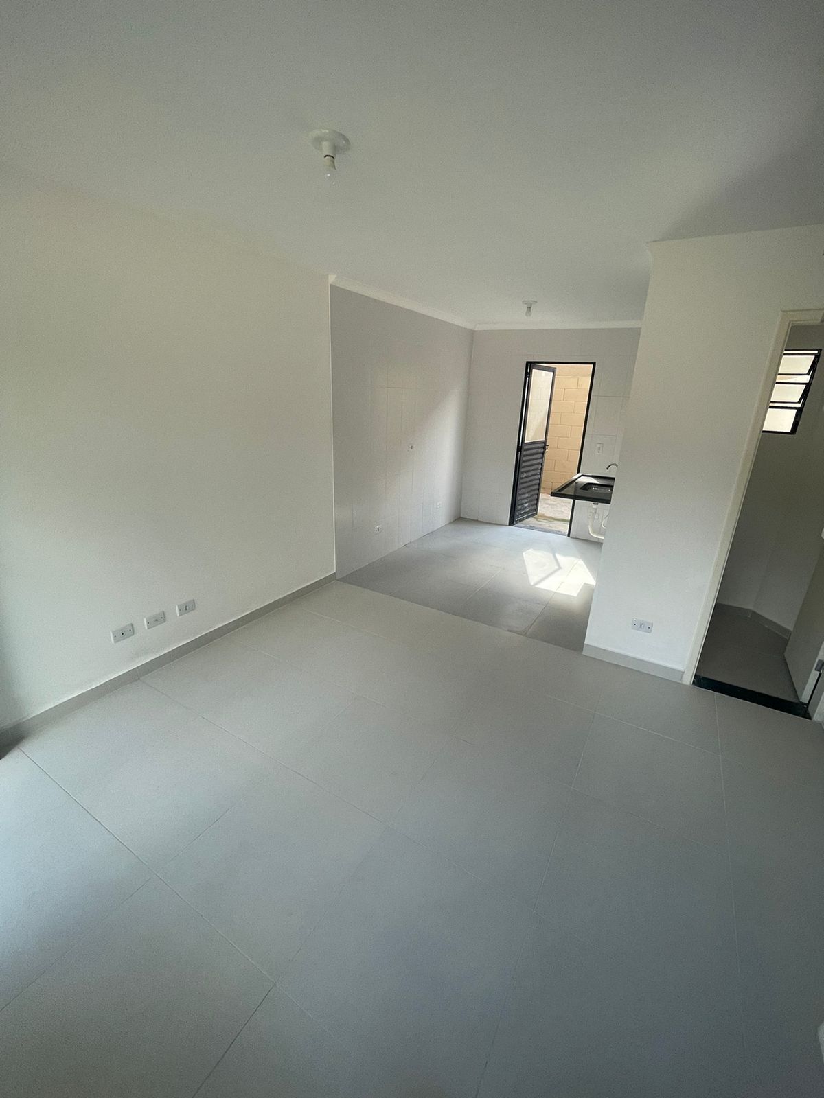 Casa Com 2 Quartos - Residencial Genesis - Chácara Ondas Verdes - Cotia/SP