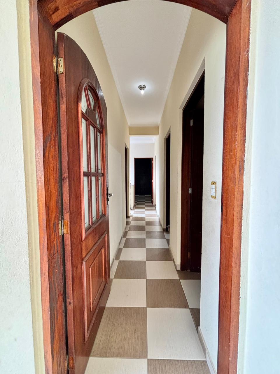 Casa com 5 Quartos - Jardim Sabiá - Cotia / SP 