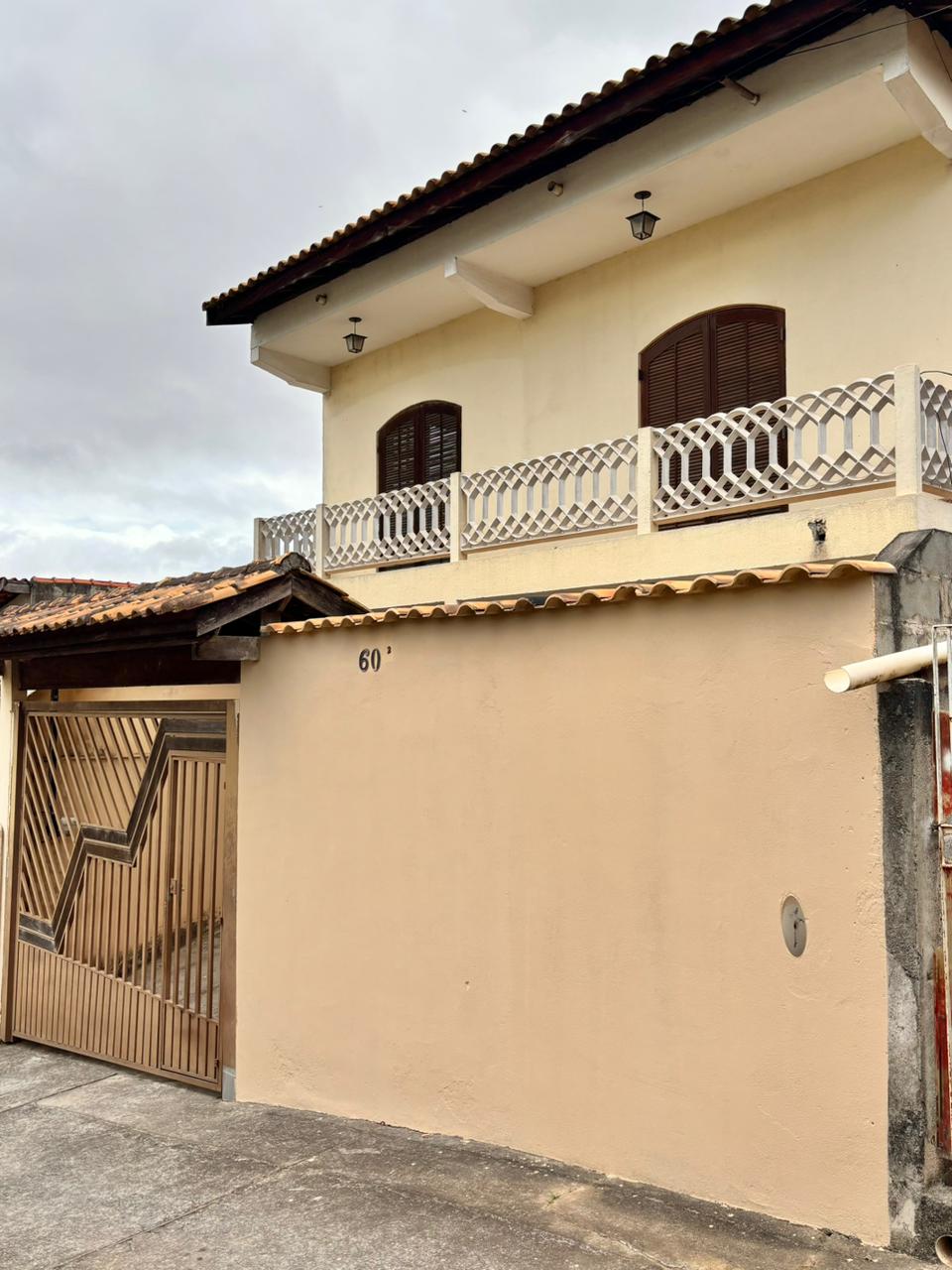 Casa com 5 Quartos - Jardim Sabiá - Cotia / SP 