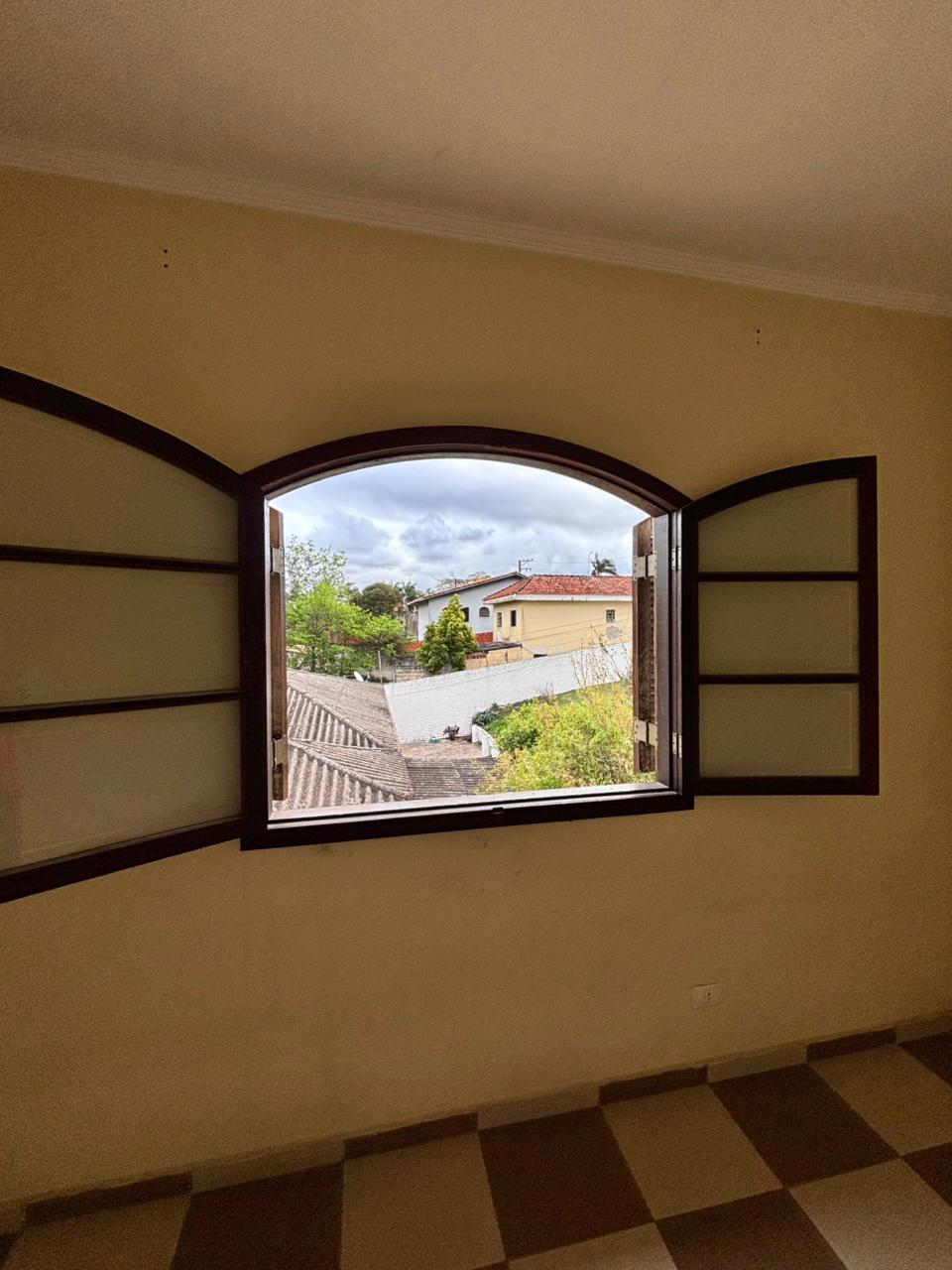 Casa com 5 Quartos - Jardim Sabiá - Cotia / SP 