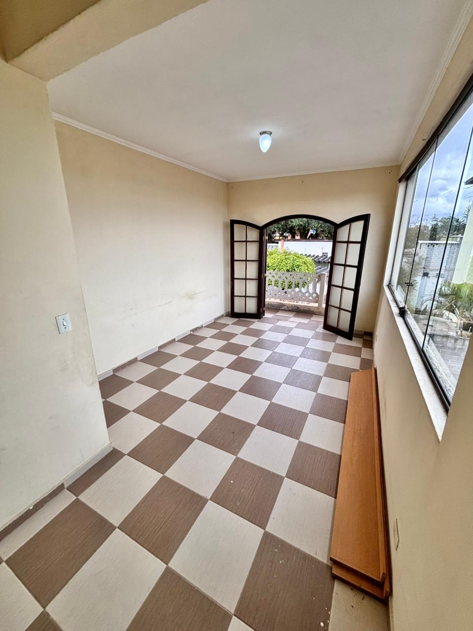Casa com 5 Quartos - Jardim Sabiá - Cotia / SP 