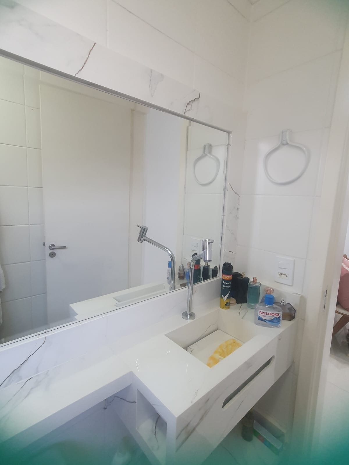 Apartamento Com 02 Quartos - Condomínio Astoria III - Cotia/SP