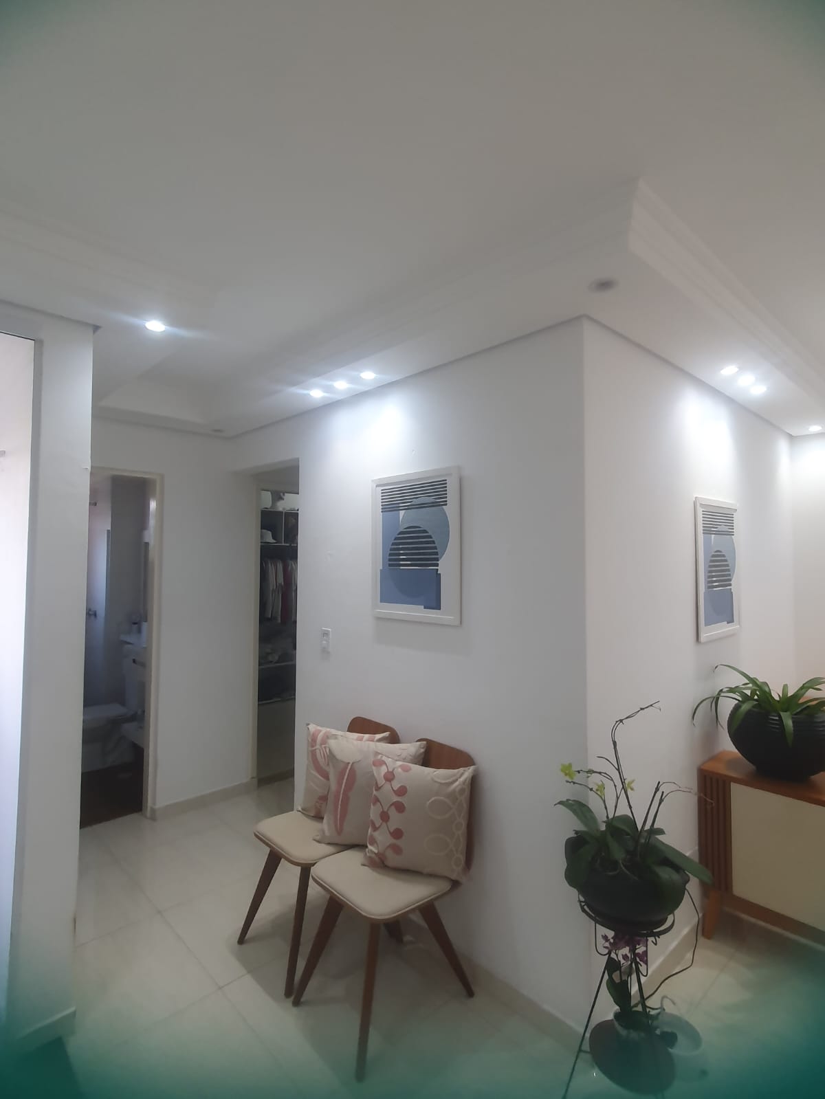 Apartamento Com 02 Quartos - Condomínio Astoria III - Cotia/SP