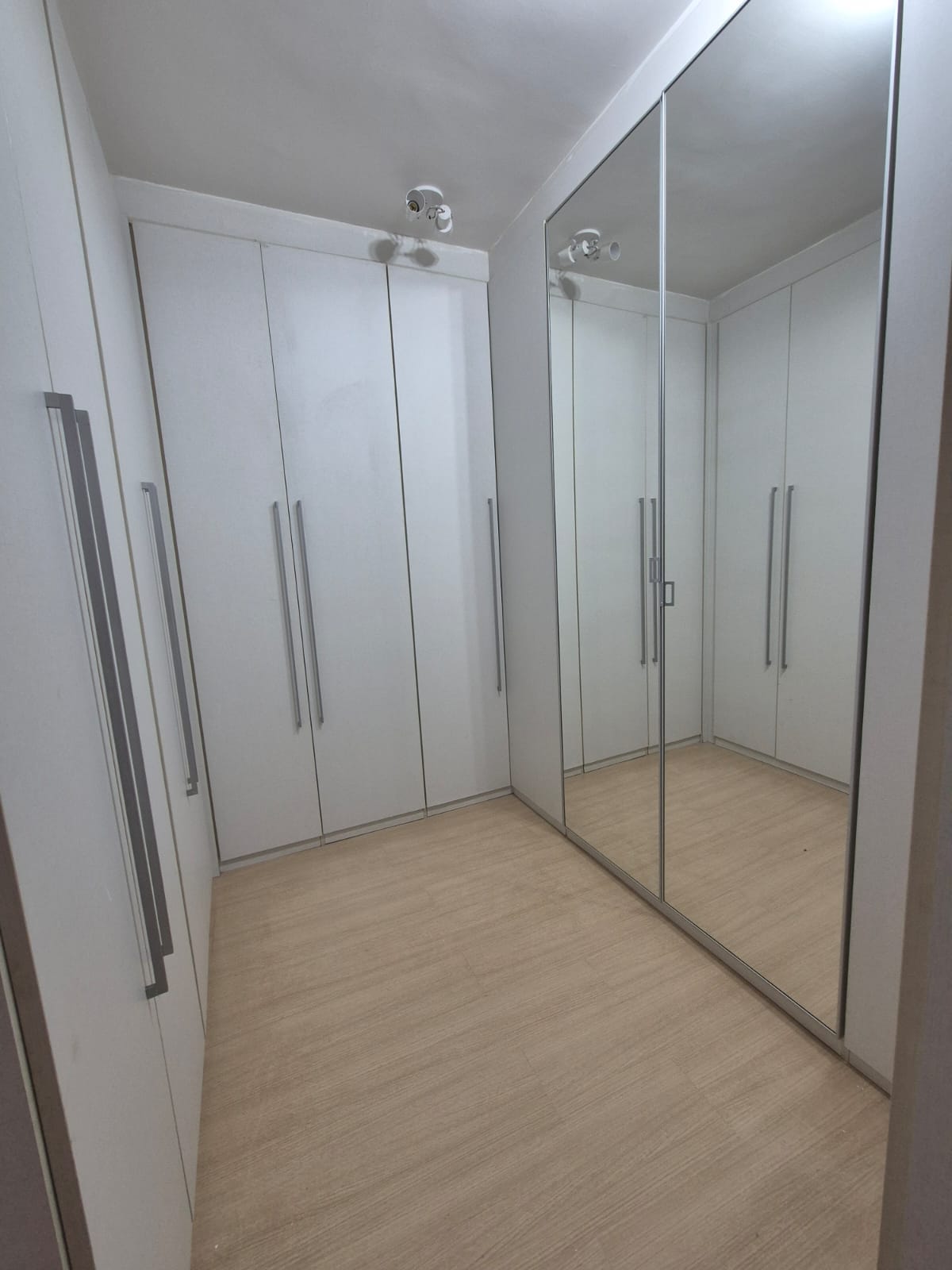 Casa Com 04 Quartos - Condominio Haras MJM - Vargem Grande Paulista/SP