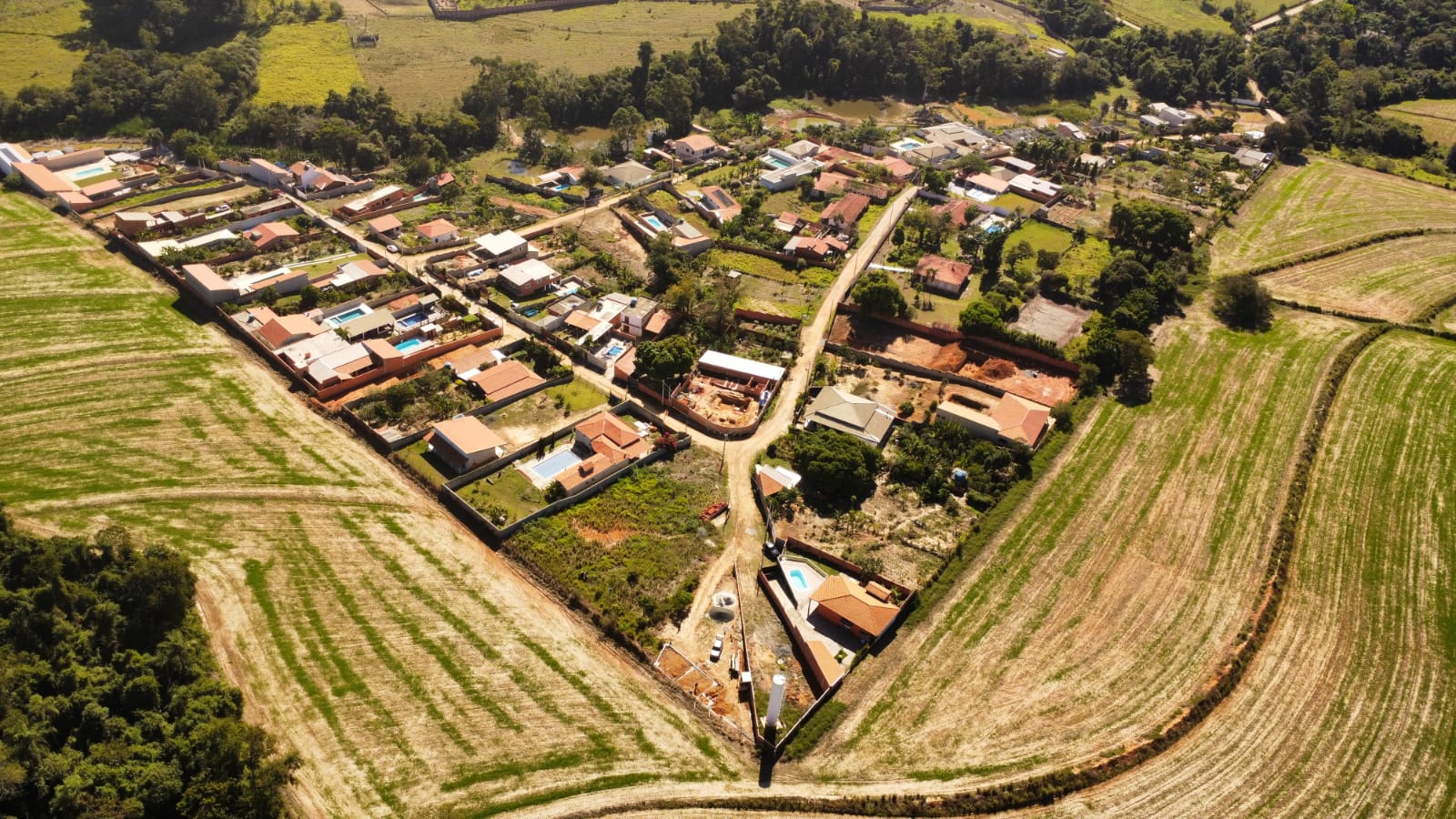 Terreno à venda com 1 quarto, 1121m² - Foto 5
