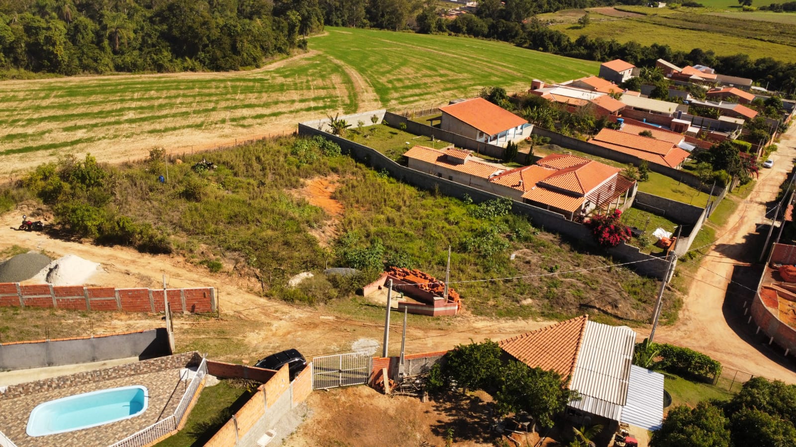 Terreno à venda com 1 quarto, 1121m² - Foto 6