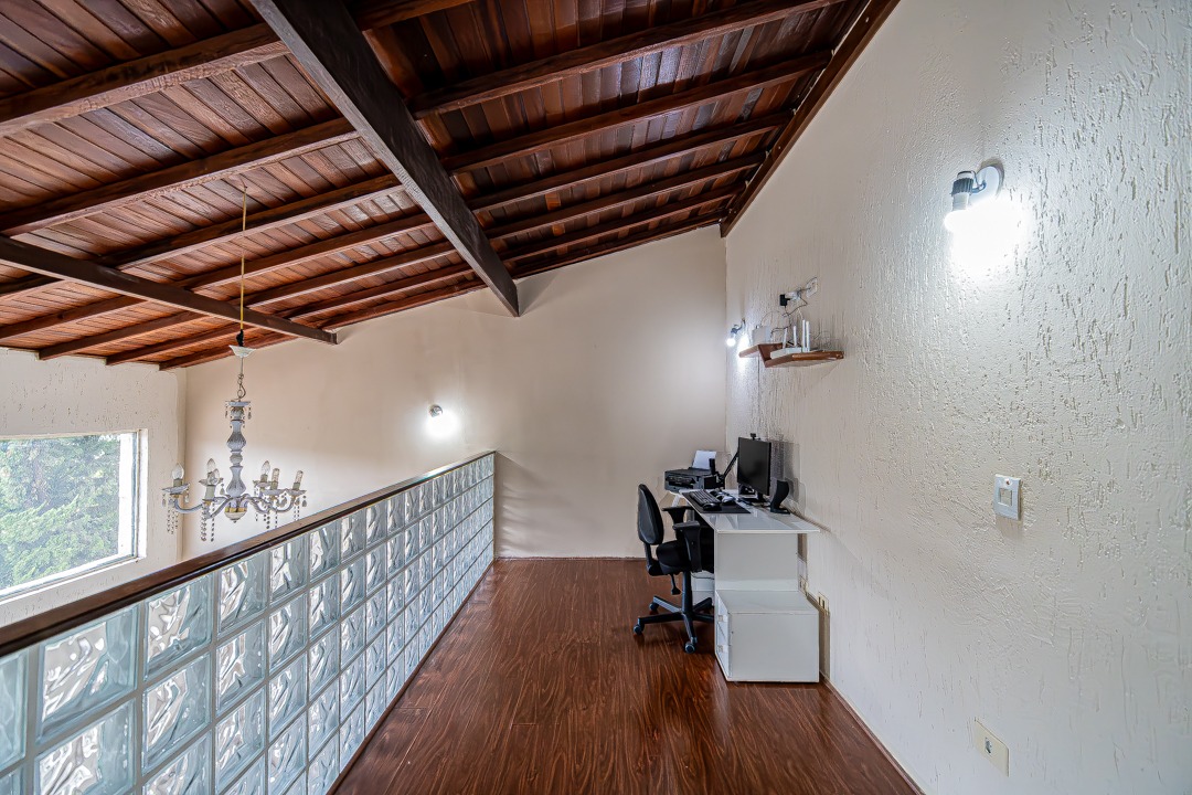 Casa com 05 Quartos - Condomínio Villa Rica - Vargem Grande Paulista/SP