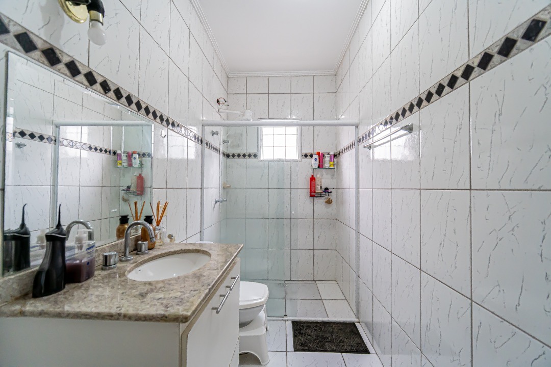 Casa com 05 Quartos - Condomínio Villa Rica - Vargem Grande Paulista/SP