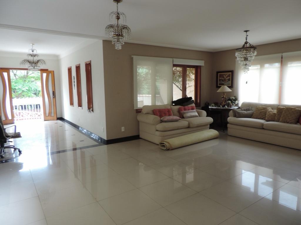 Casa para alugar com 3 quartos, 500m² - Foto 2