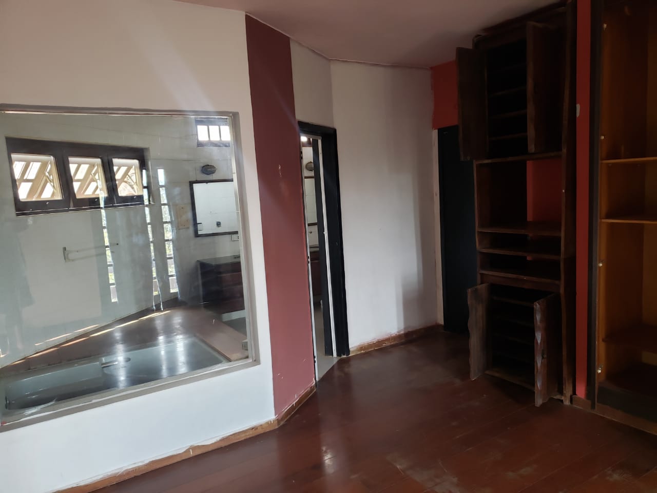 Chácara com 2.000m² - Aguassaí - Cotia/SP