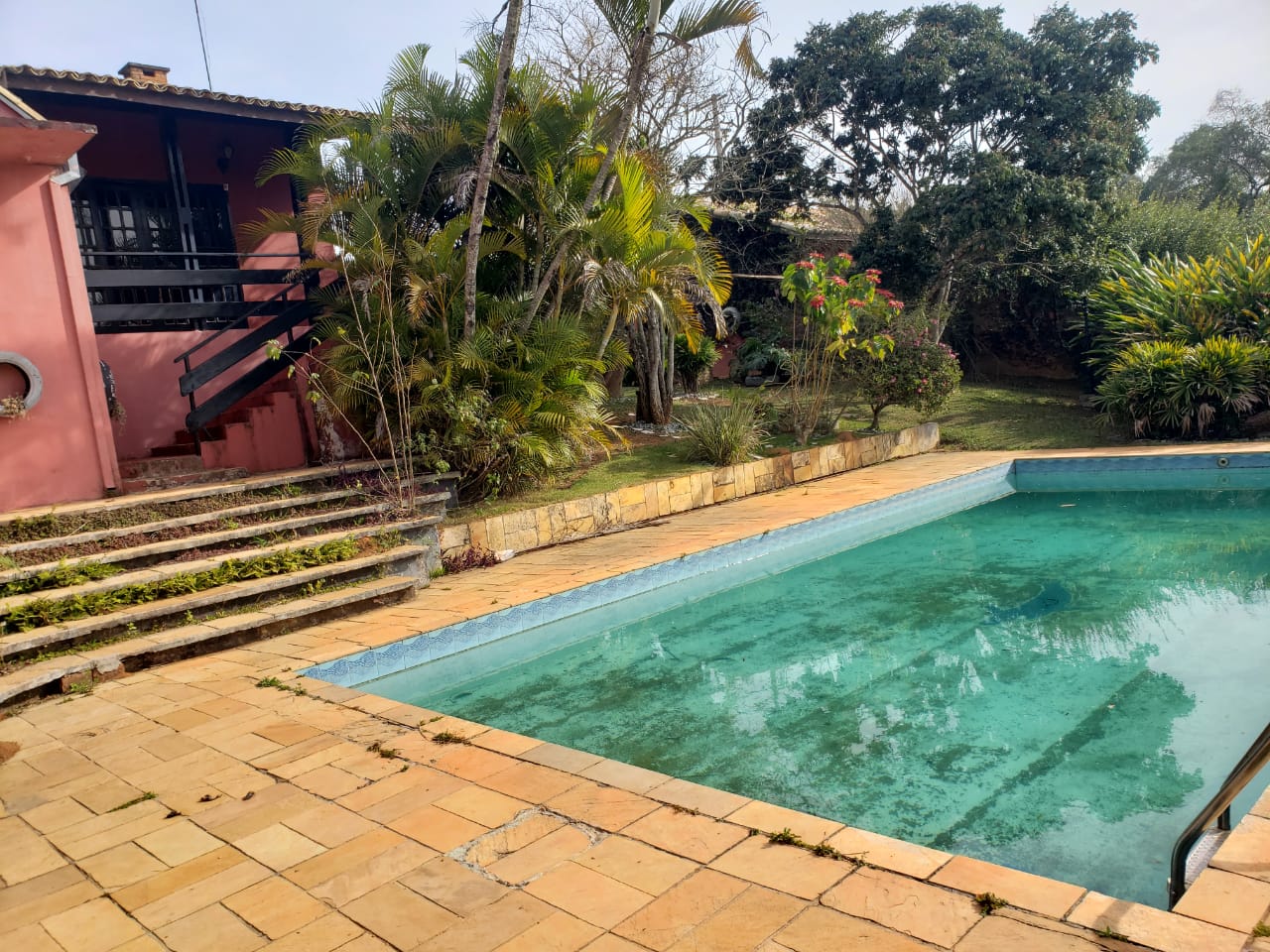 Chácara com 2.000m² - Aguassaí - Cotia/SP