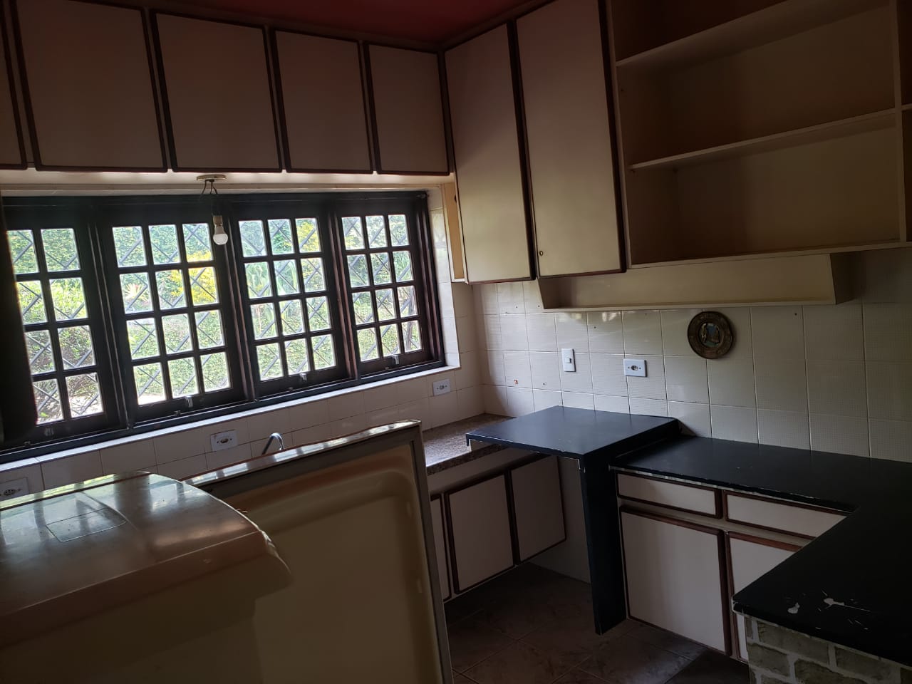 Chácara com 2.000m² - Aguassaí - Cotia/SP