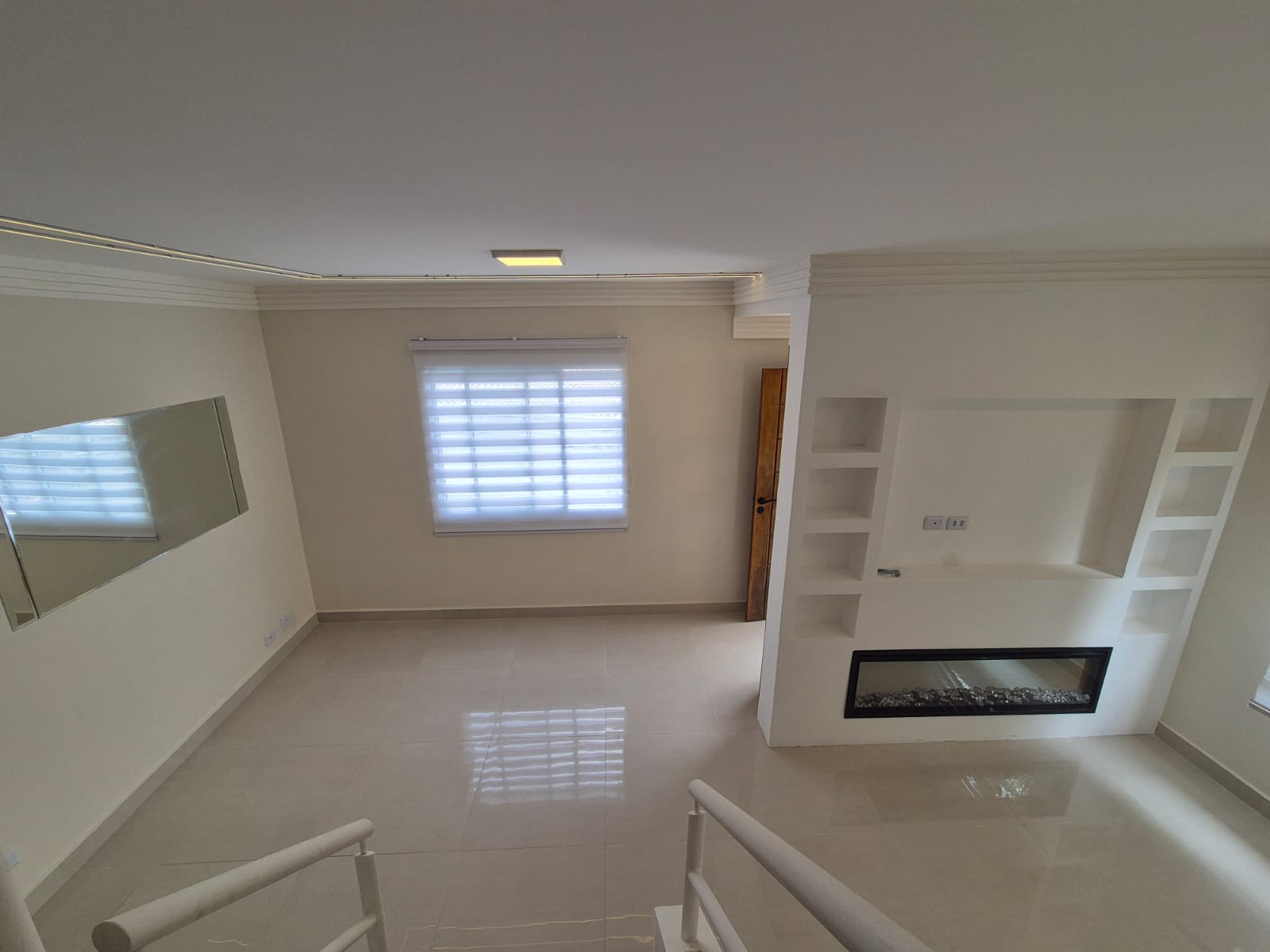 Casa com 03 Quartos - Jardim dos Ipes -Condominio Vale dos Ipês - Cotia/SP