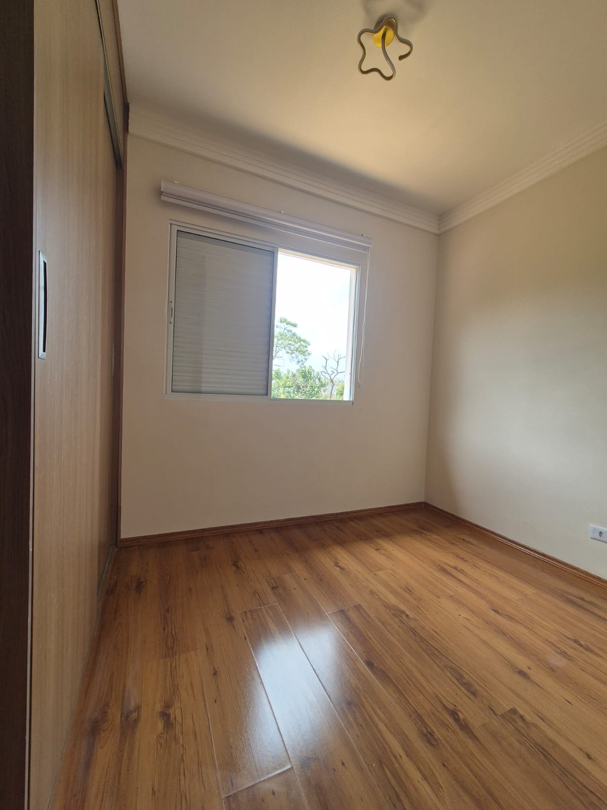 Casa com 03 Quartos - Jardim dos Ipes -Condominio Vale dos Ipês - Cotia/SP