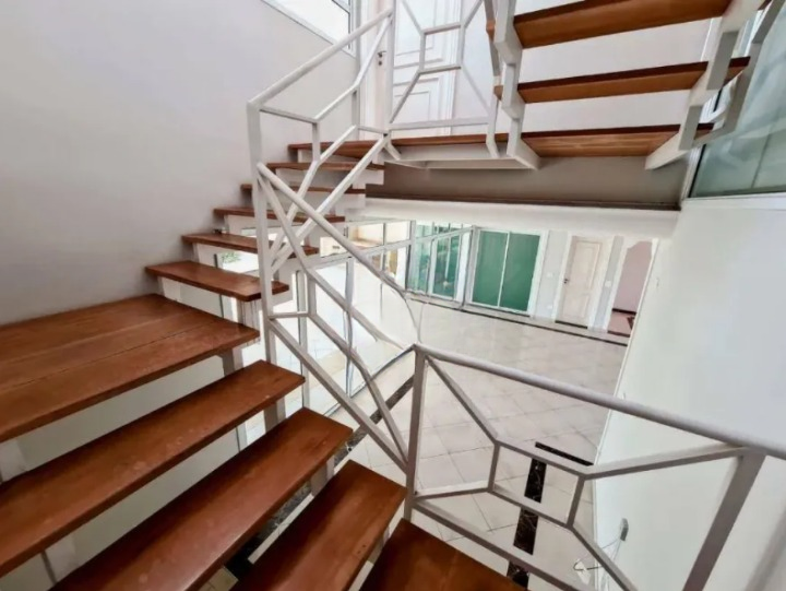 Casa à venda com 4 quartos, 514m² - Foto 9