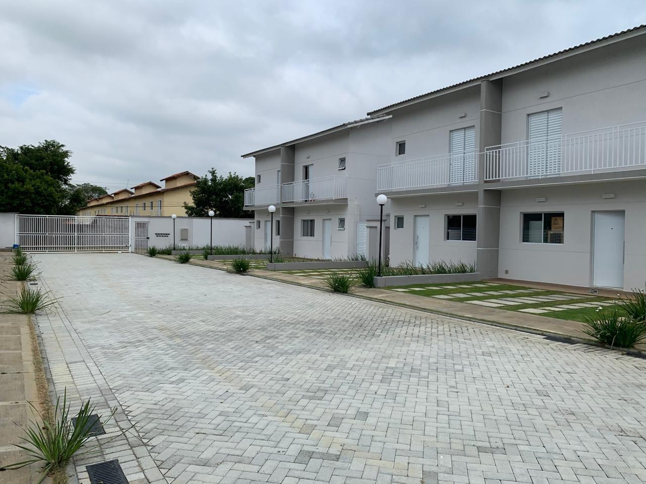 Casa à venda com 2 quartos, 70m² - Foto 13
