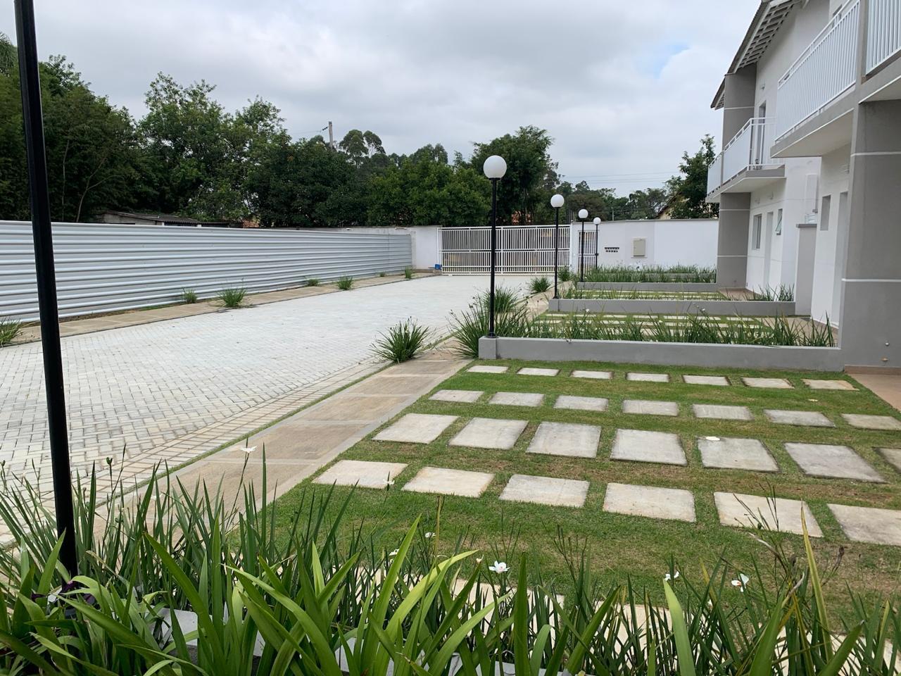 Casa à venda com 2 quartos, 70m² - Foto 12