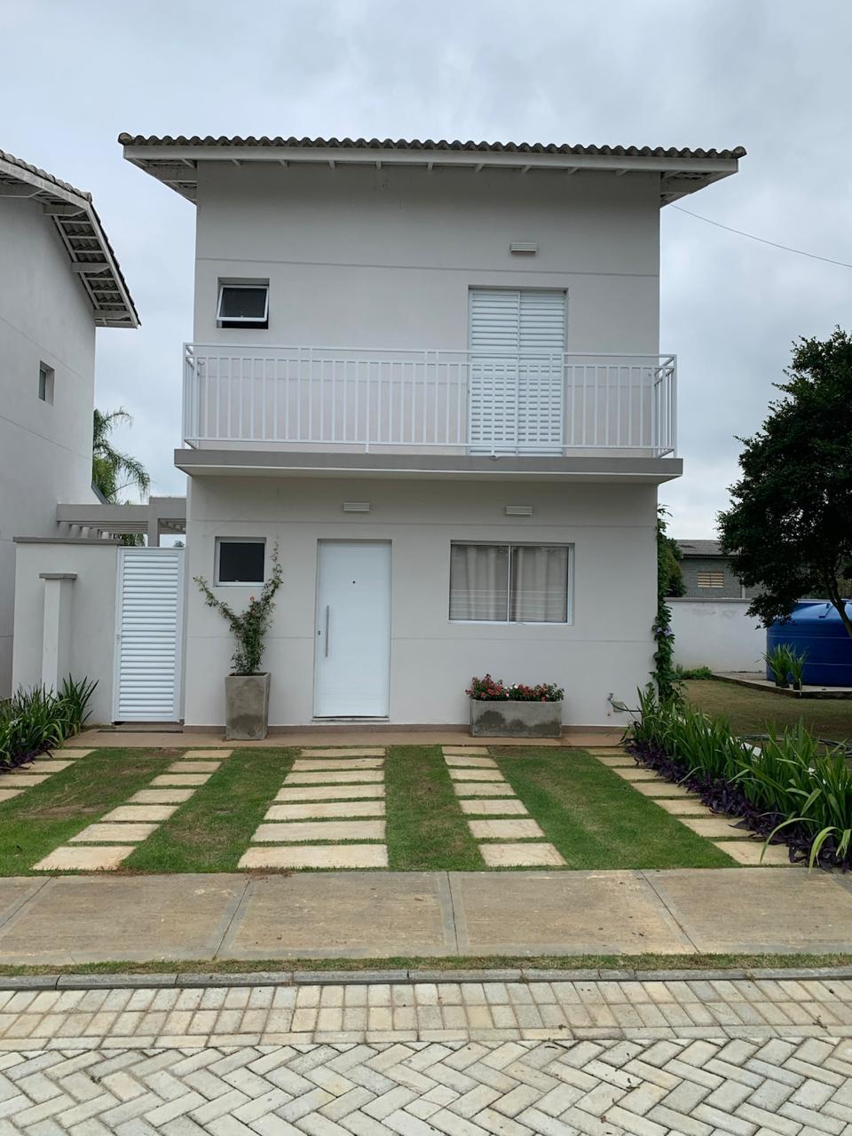 Casa à venda com 2 quartos, 70m² - Foto 2
