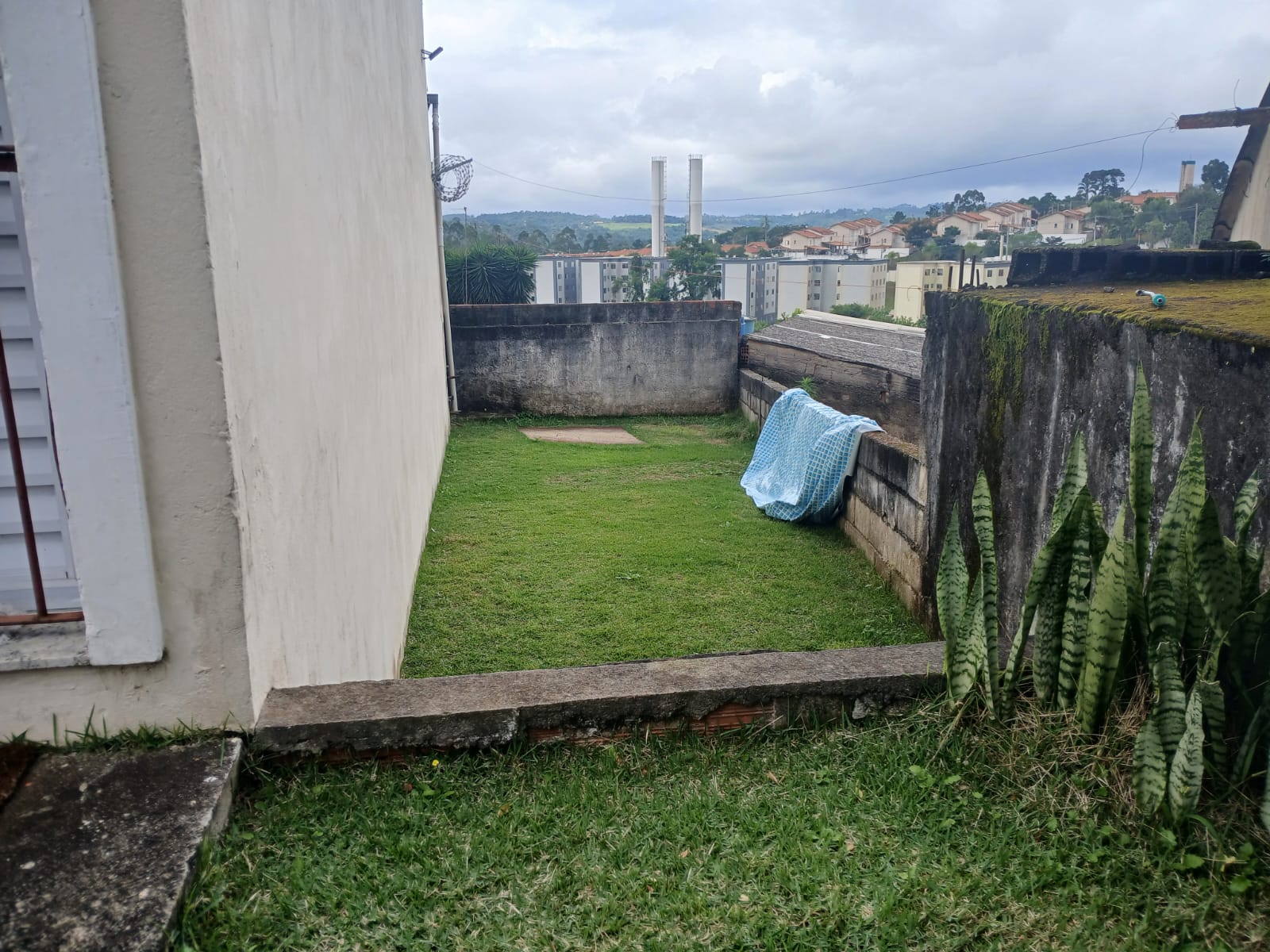 Casa com 02 Quartos - Jardim Miranda - Cotia/SP