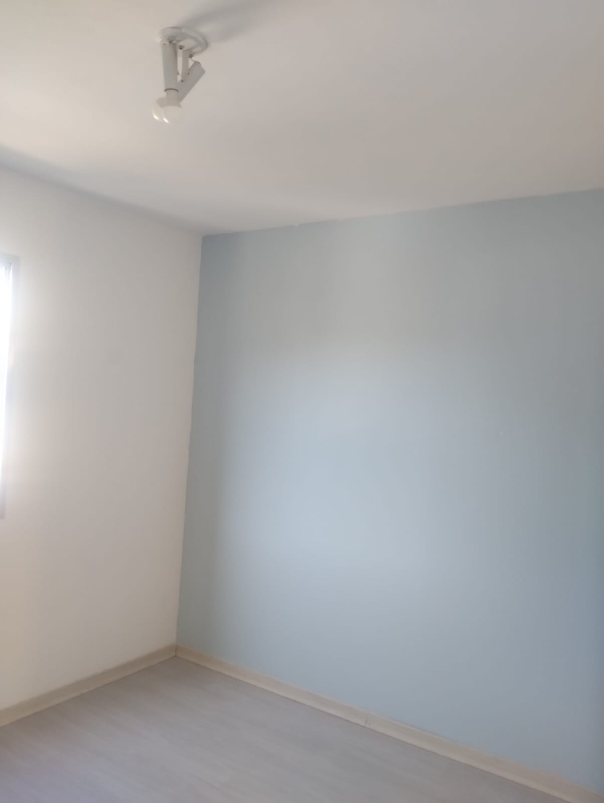 Apartamento com 02 Quartos - Edifício Crisântemo - Rio das Pedras - Cotia/SP