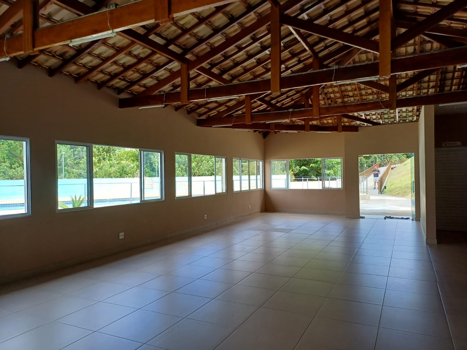 Casa com 03 Quartos - Condomínio Colinas de Cotia - Cotia/SP