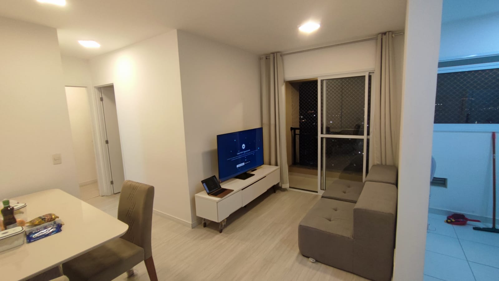 Apartamento com 02 Quartos - Condomínio Alpes Club - Cotia/SP