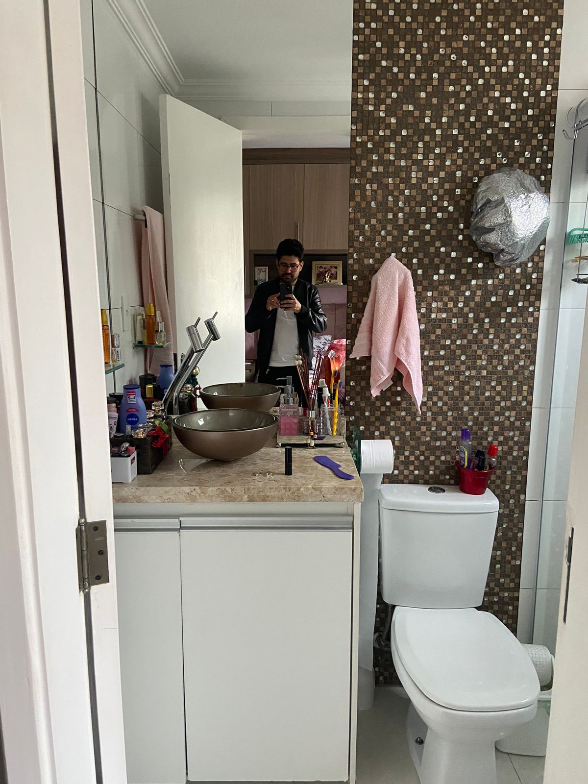 Apartamento com 03 Quartos - Condomínio Altos da Raposo Granja Viana II - Cotia/SP
