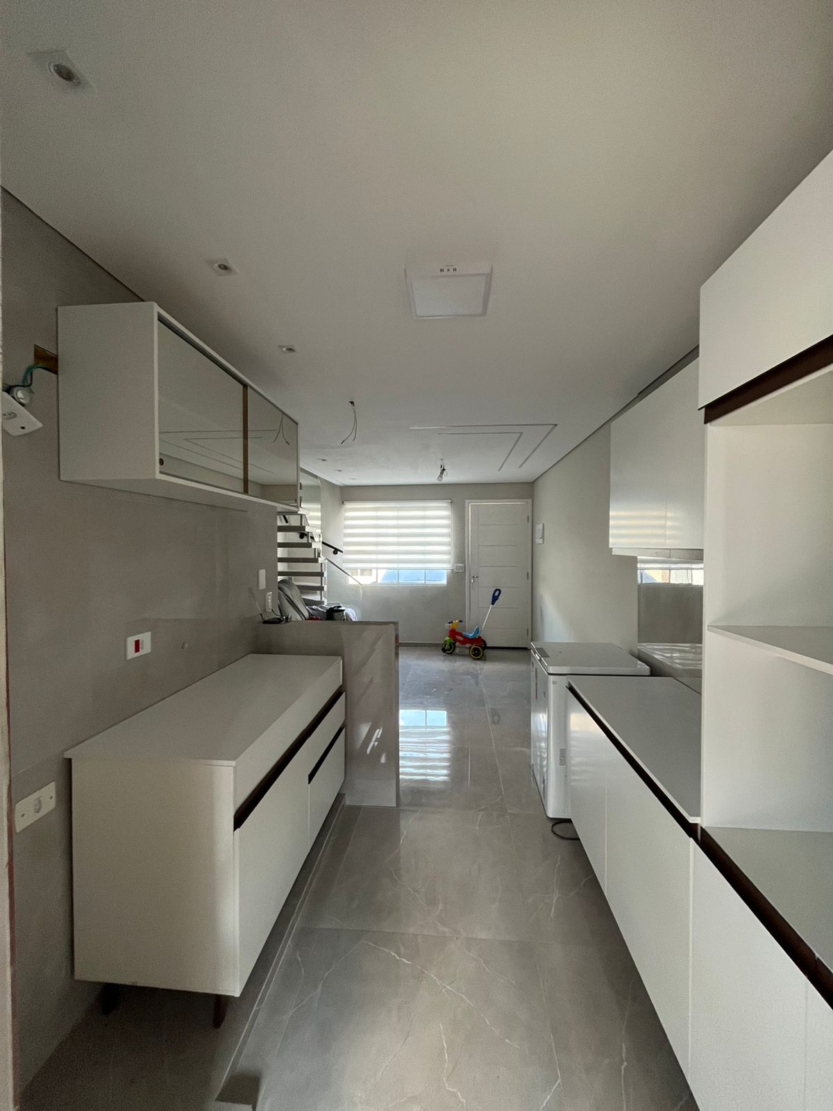 Casa com 02 Quartos  - Condomínio Residencial Ilha de Malta -  Chácara Ondas Verdes - Cotia/SP